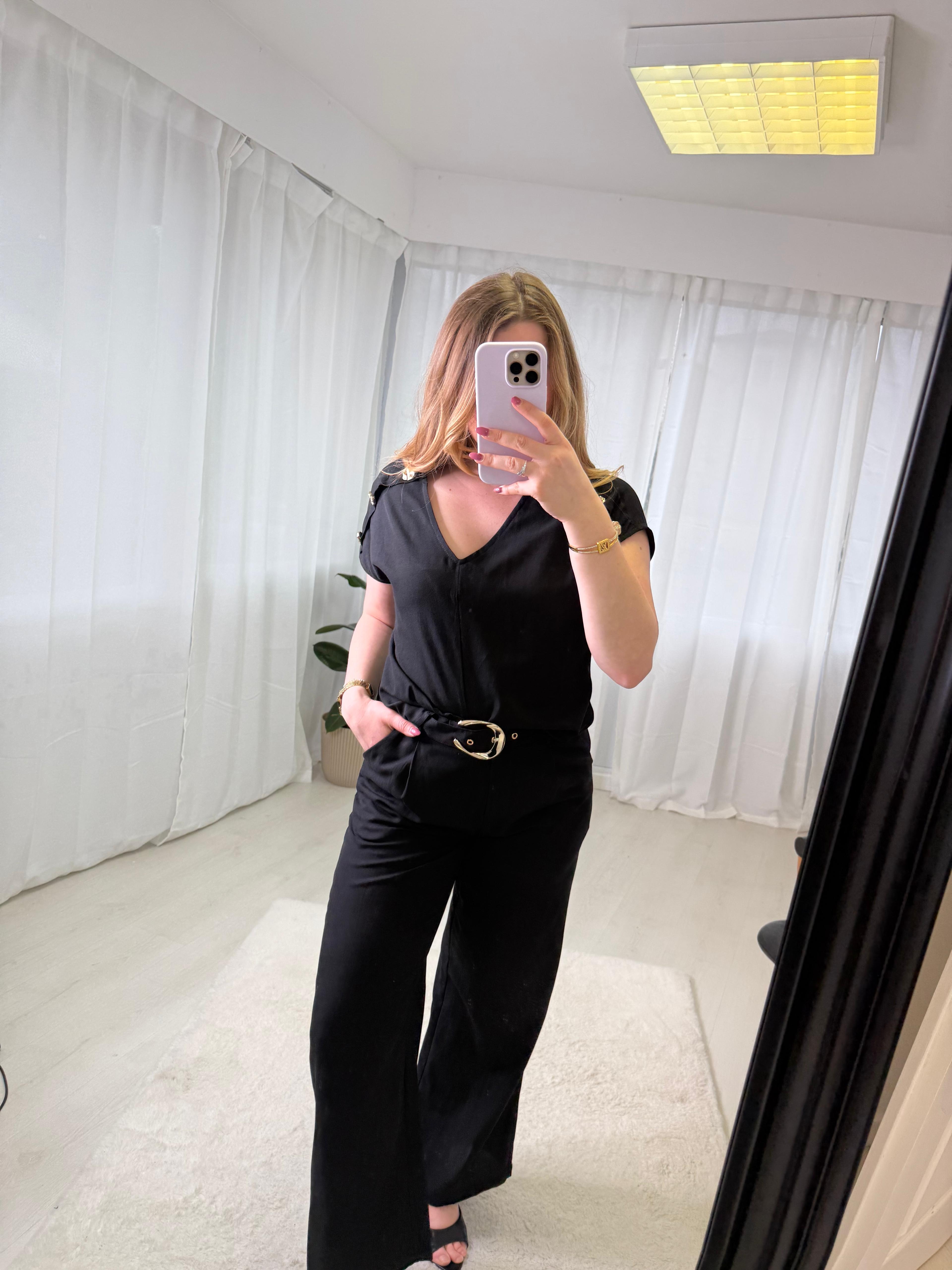 Ensemble noir fluide