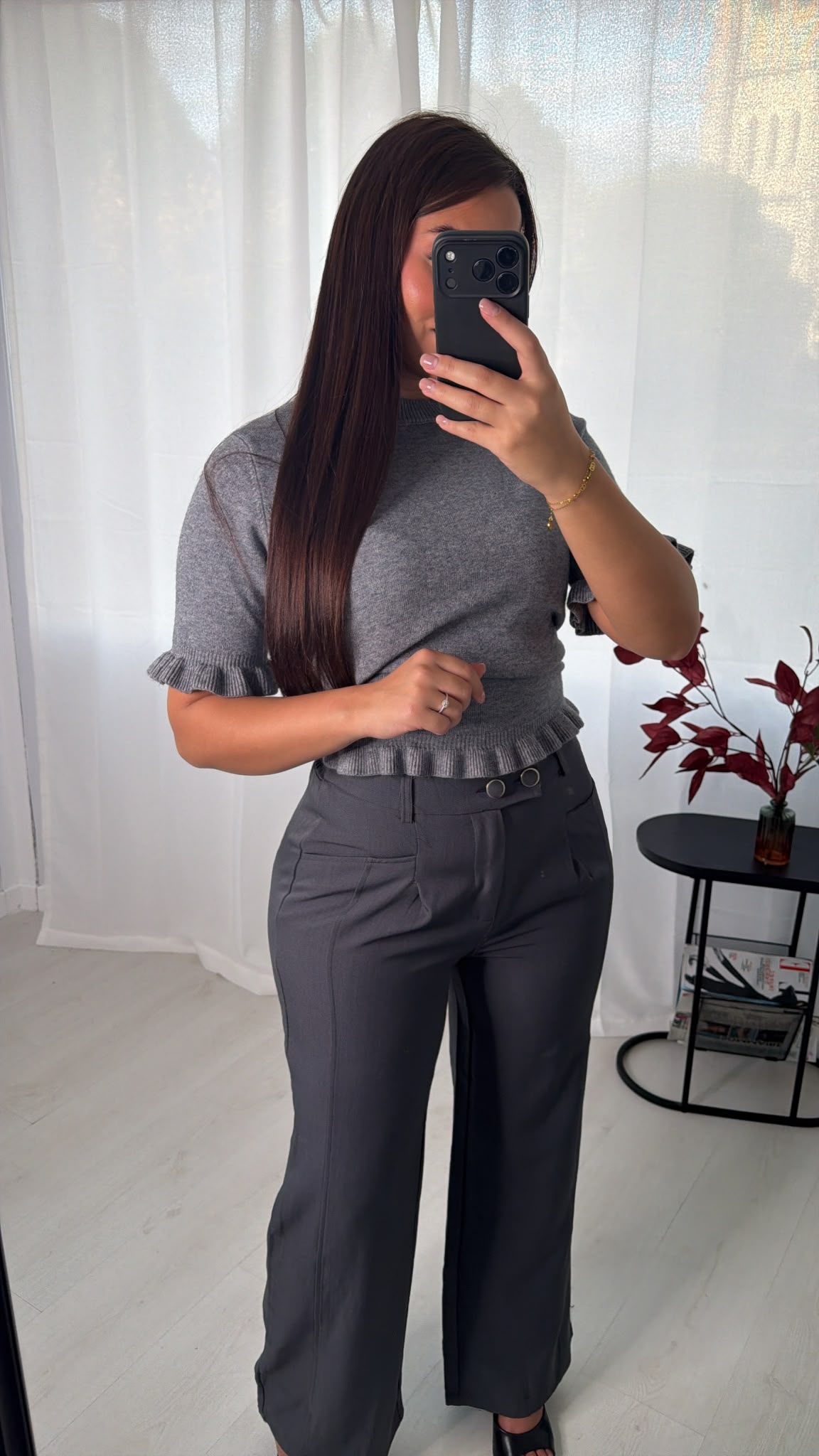 Pull froufrou manche courte