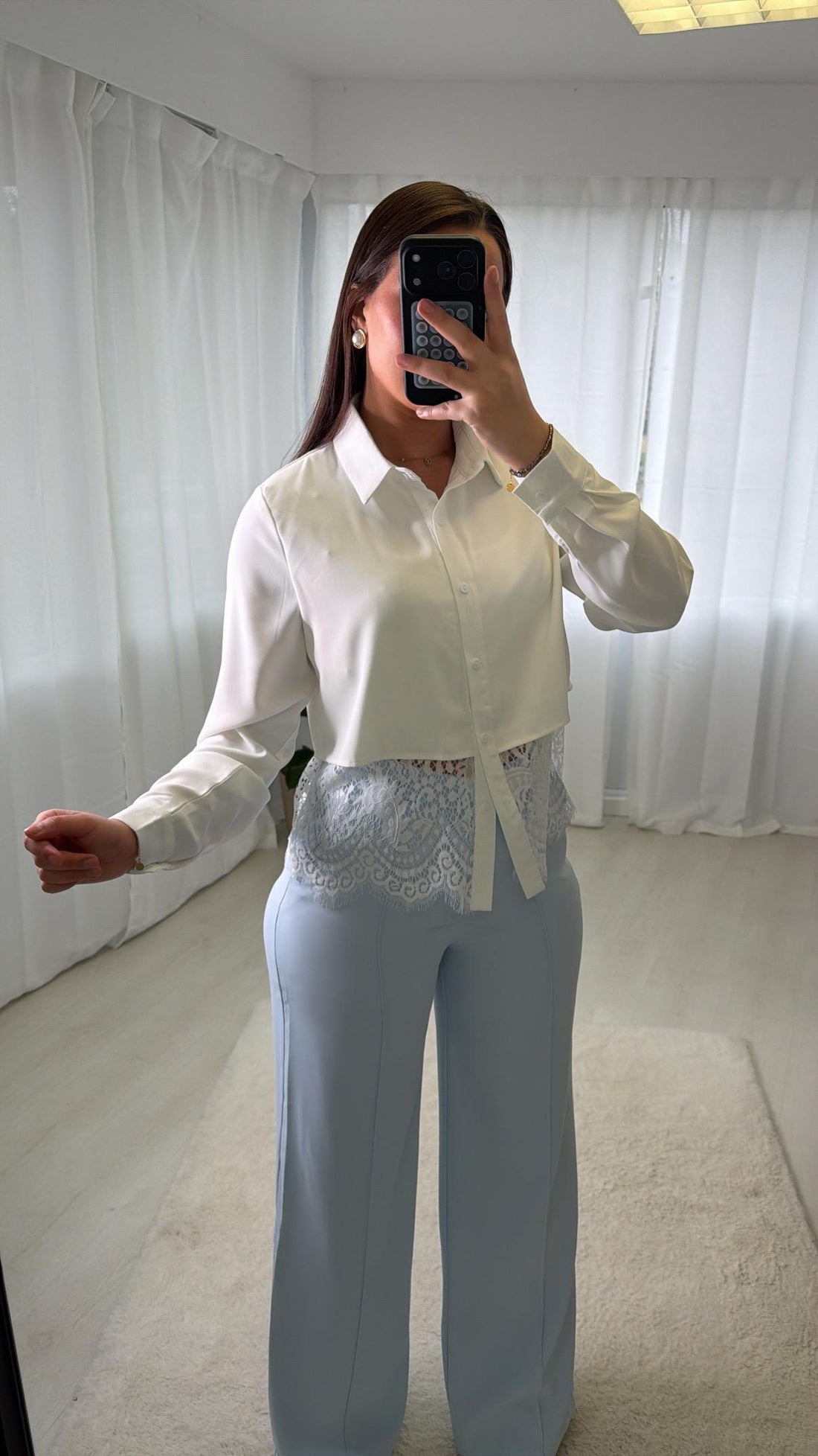 Chemise dentelle