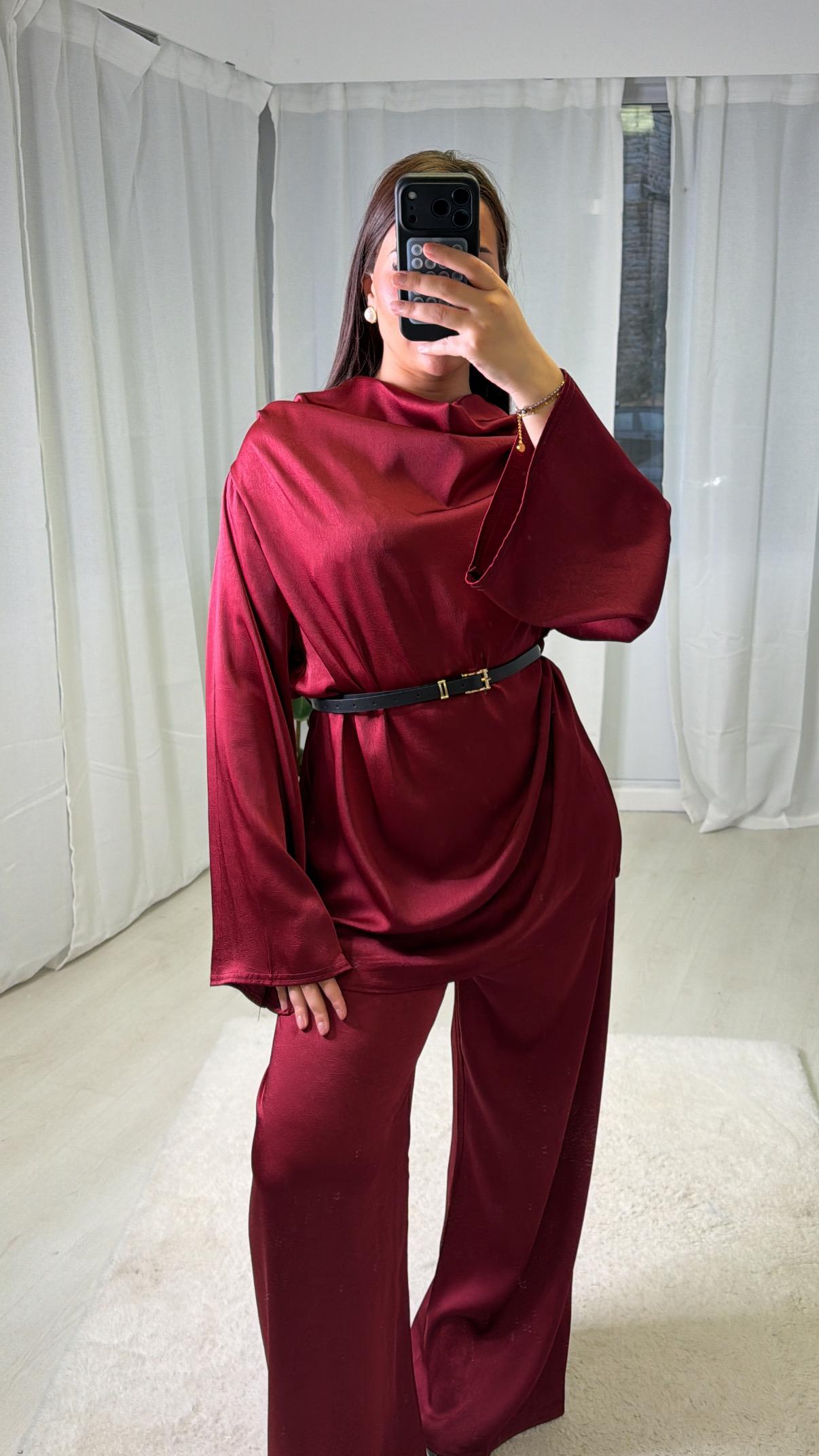 Ensemble en satin