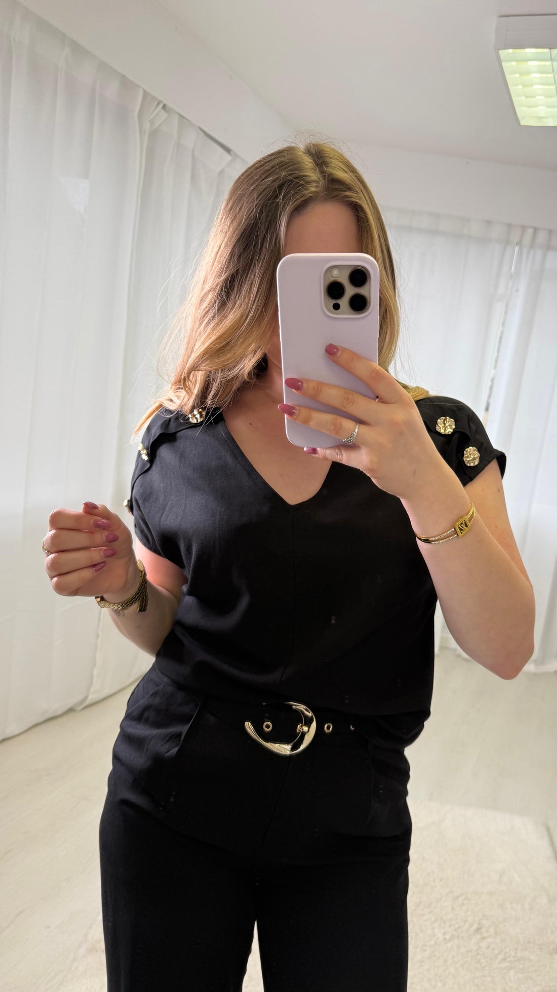 Ensemble noir fluide