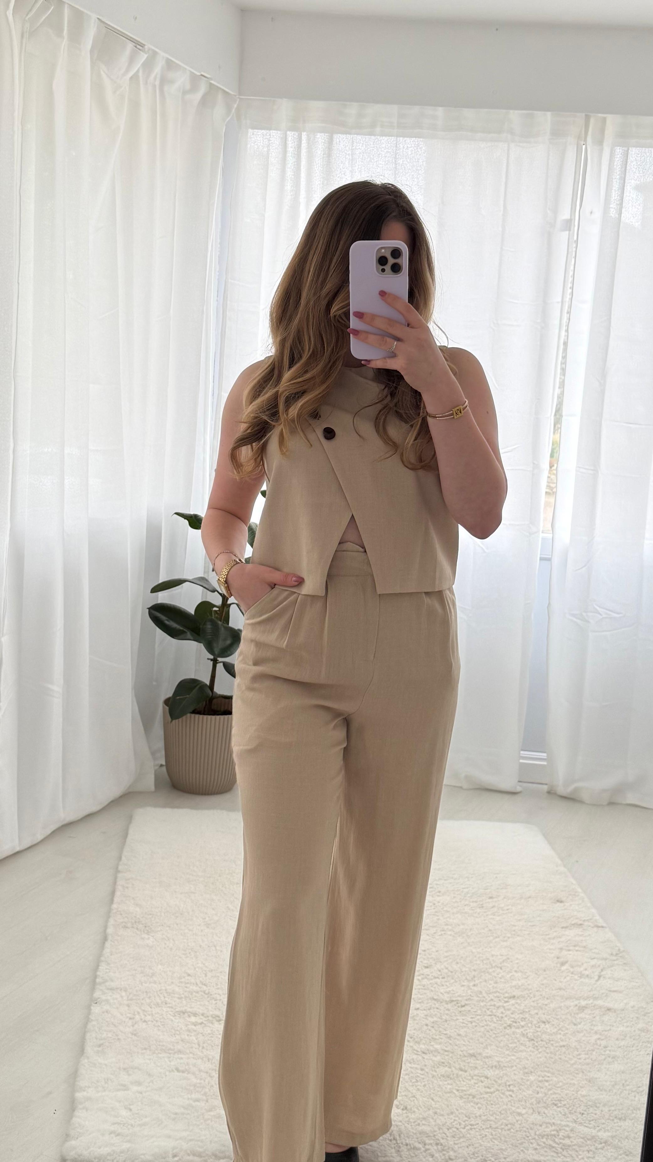 Ensemble avec bouton en bois