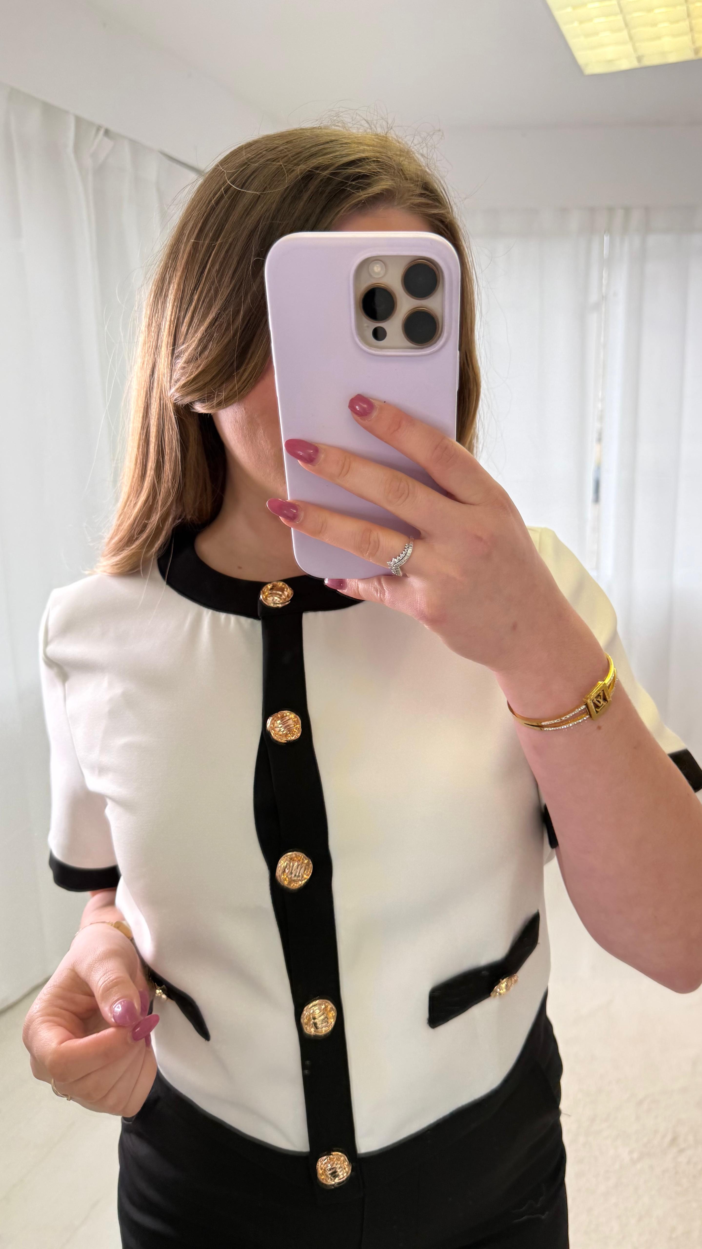 Ensemble intemporelle noir et blanc