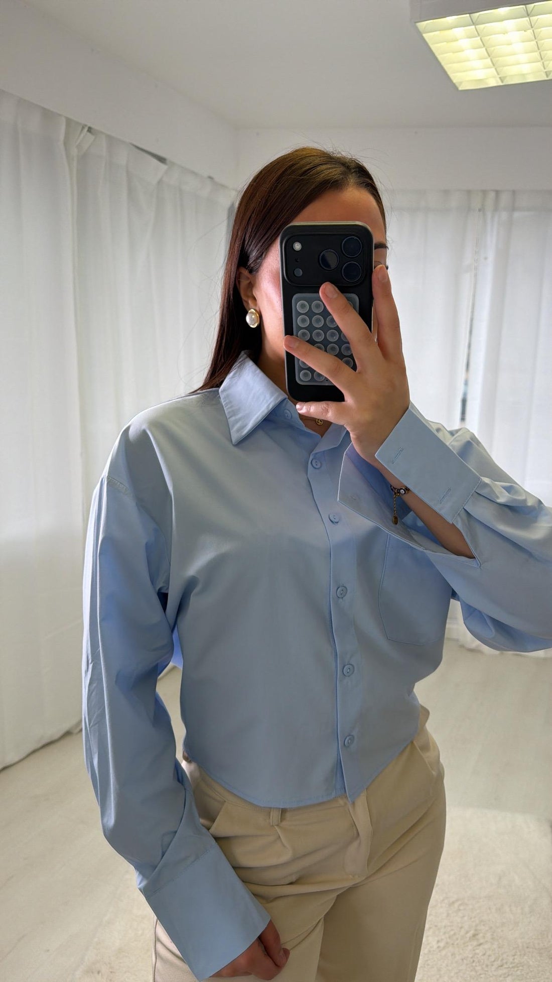 Chemise bleu avec nœud