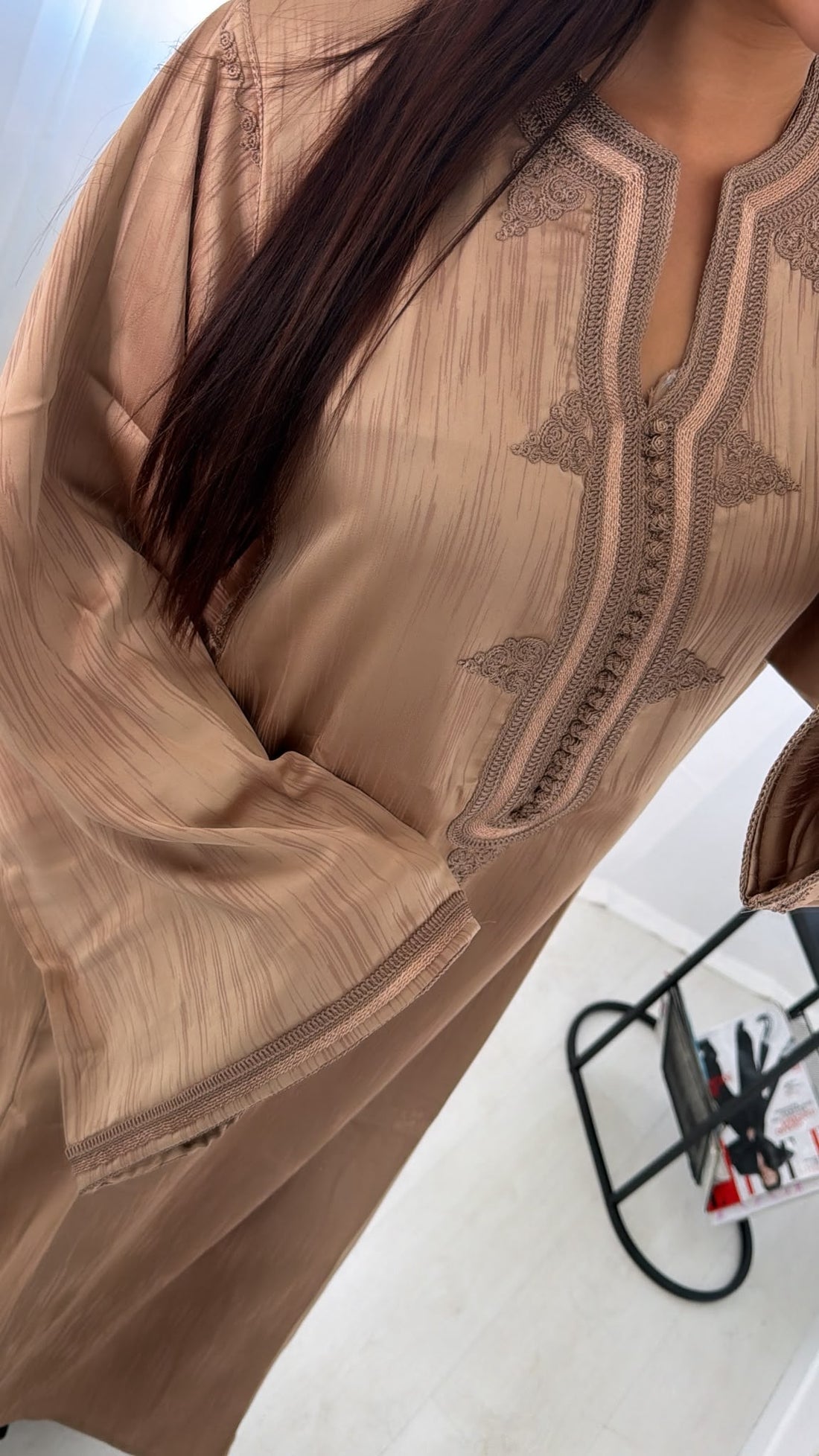 Abaya nude