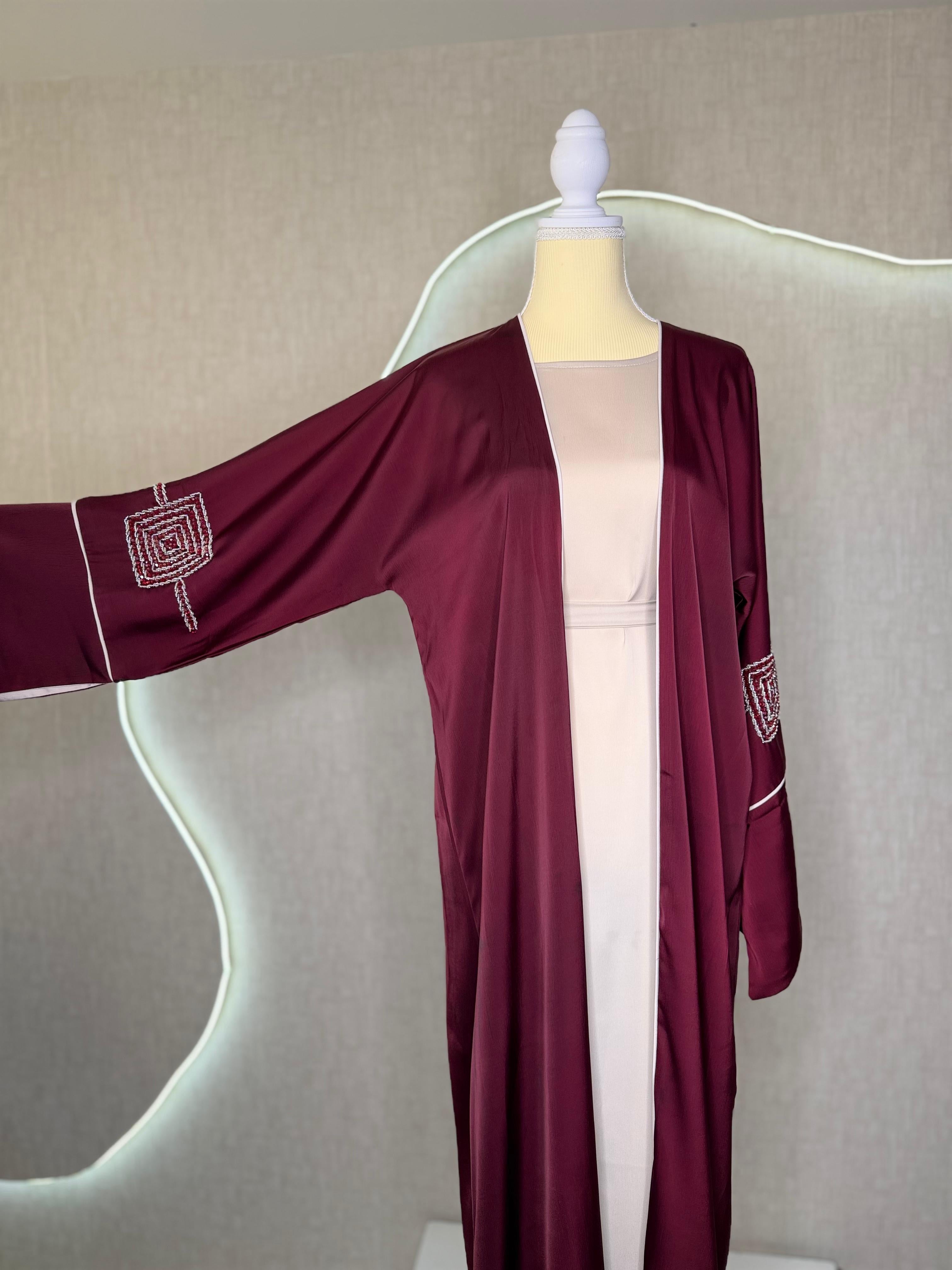 Abaya bordeaux perlée