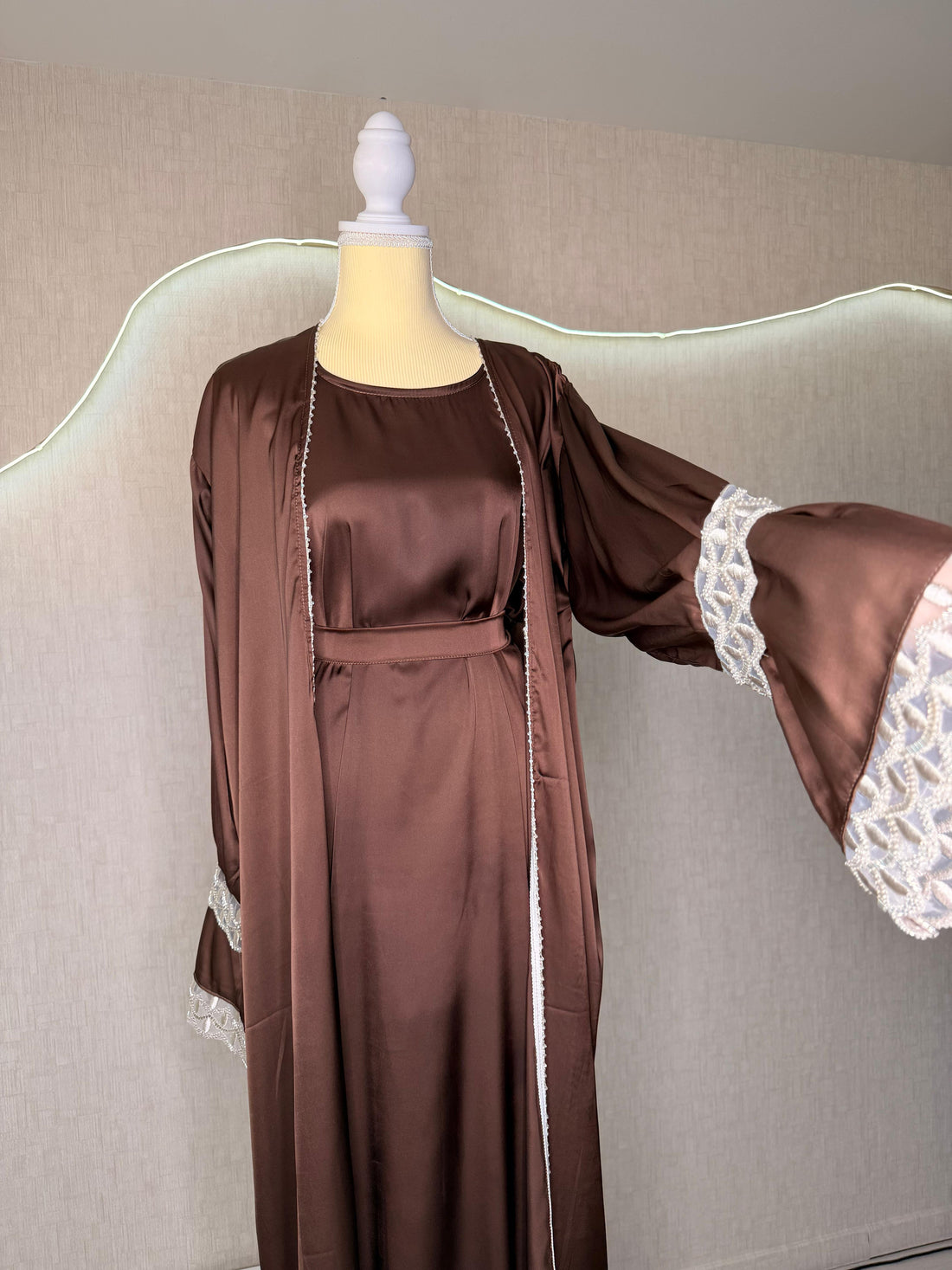Abaya élégante marron
